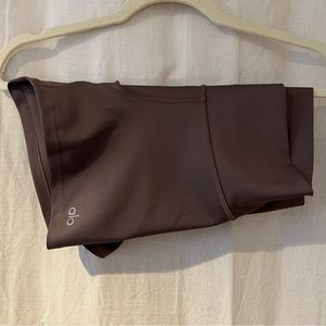 ALO Yoga Airlift 3” Short in Espresso size M